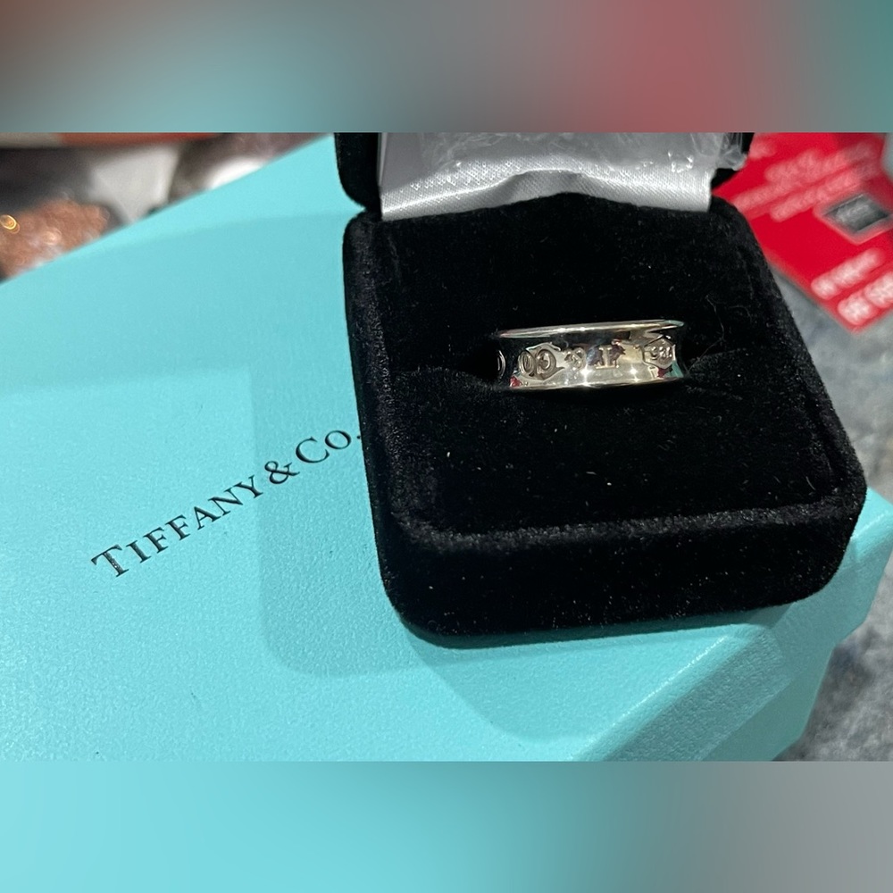 Tiffany & Co Return To Tiffany